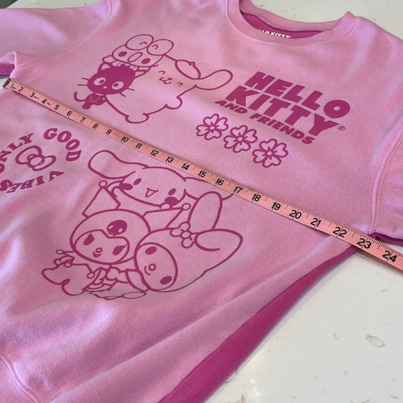 Hello Kitty & Friends by Sanrio Pink Graphic Crewneck Sweatshirt Size Large - Picture 7 of 8